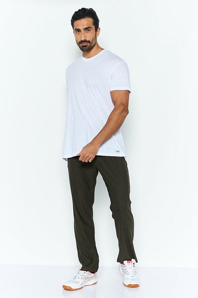 Rainforest Men Regular Fit Solid Straight Leg Pants, Olive