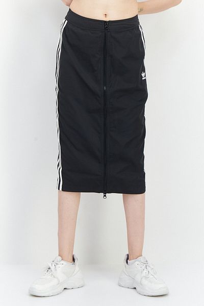 adidas Women Sportswear Fit Outdoor Skirt, Black