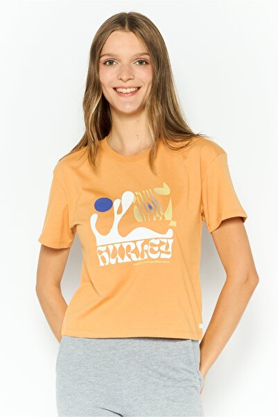 Hurley بلوزة نسائية رياضية بأكمام قصيرة للخارج، برتقالية