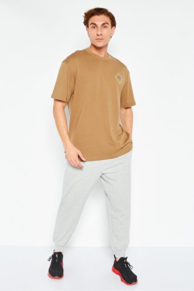 Puma Men Relaxed Fit Short Sleeves Outdoor T-Shirt, Brown