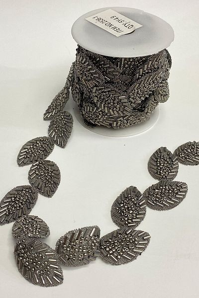 Hayalperest boncuk Anthracite Gray Leaf Pattern Iron-On Strip Stone Sconce
