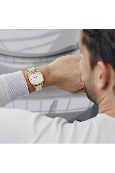 Wenger Ανδρικό ρολόι Wenger 01.1921.104, Quartz, 37mm, 5ATM