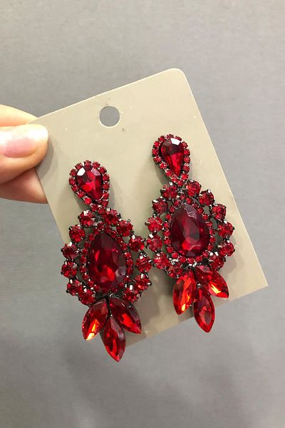 Hayalperest boncuk 3 Stone Oval Earrings with Red Crystal Stones