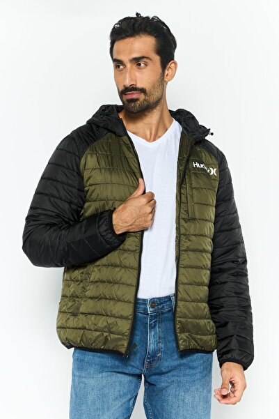 Hurley جاكيت رجالي منفوخ بغطاء رأس وشعار العلامة التجارية، زيتوني