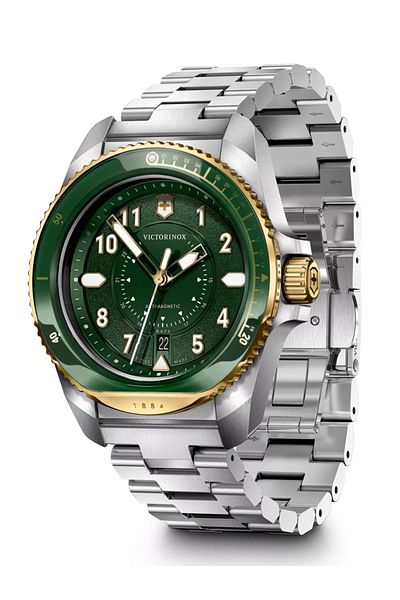Victorinox Mens Watch 242012, Quartz, 43mm, 20atm