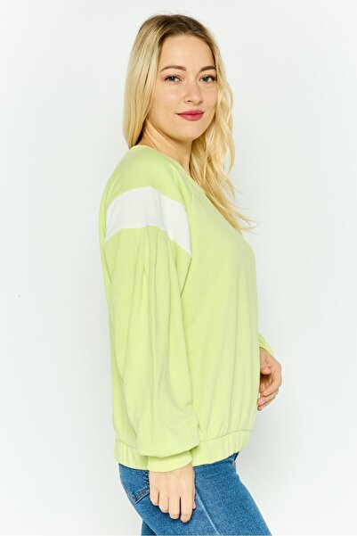 Levi's Women Crew Neck Long Sleeves Plain Sweatshirt, Lime