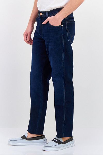 WRANGLER بنطلون جينز رجالي قابل للتمدد بقصّة Slim Fit، أزرق داكن