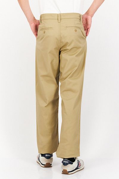 CELIO Men Loose Fit Solid Chino Pants, Beige