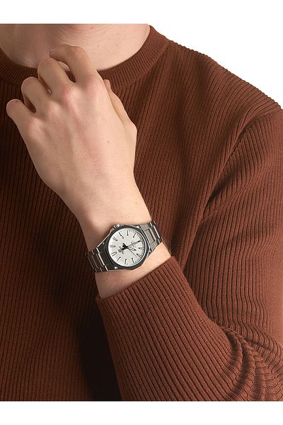 Casio Mens Watch Efr-s108d-7avuef, Quartz, 40mm, 10atm