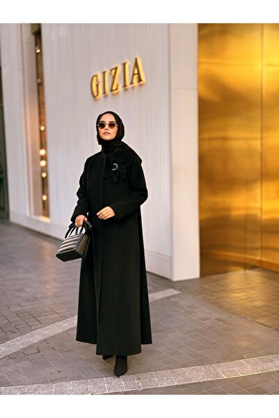 Ferraceci Broş Manto