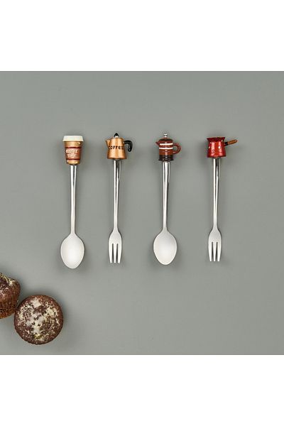 AROW 4 Piece Presentation Set with Spoon and Fork Figures - Colorful