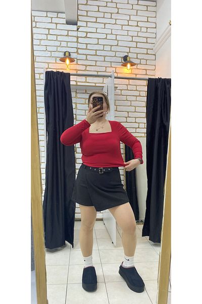 TUBA TOPTAŞ Double Layered Square Collar Crop