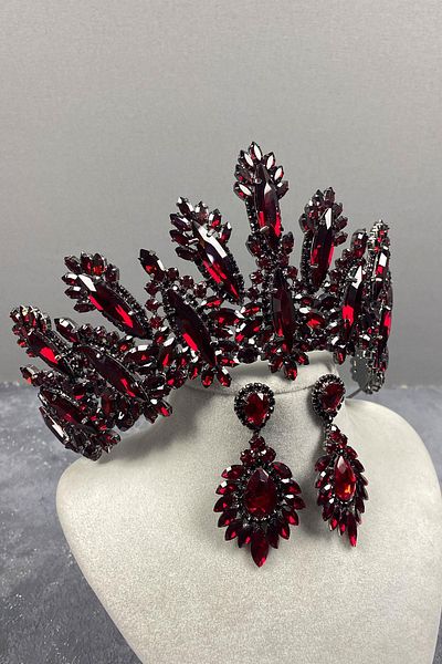 Hayalperest boncuk High Stoned Burgundy Dalia Bridal Crown and Shuttle Earring Set