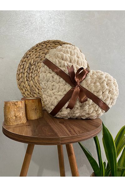 Alize Puffy Lined Heart Pillow