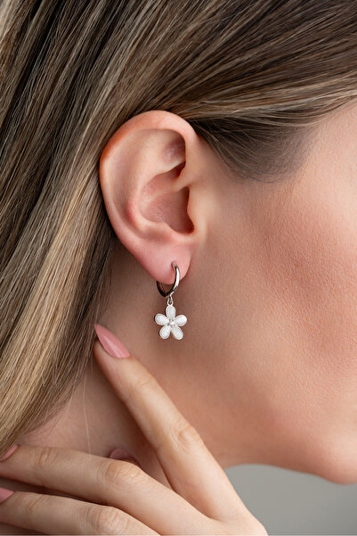 Silvano Jewelry 925 Ayar Gümüş Sedefli Nergis Çiçek Küpe