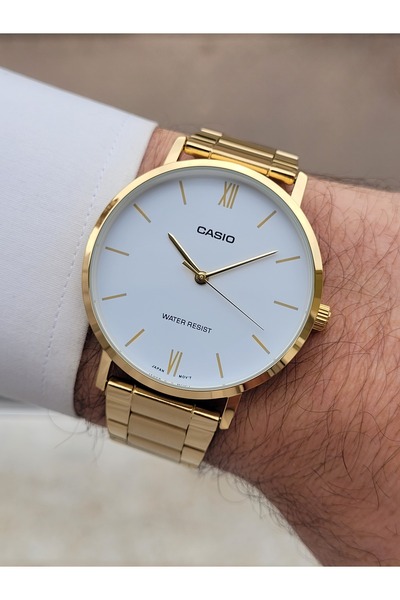 Casio Gold Color Men's Wristwatch