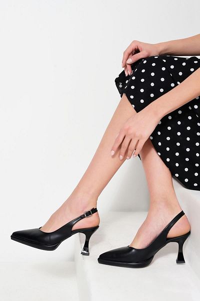 Beyond Women's Black Pointed Heeled Leather Shoes 8cm Bynde605