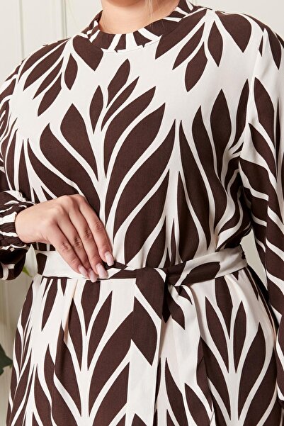 Ferace Large Size High Collar Viscose Hijab Dress - Fabric Pleated and Pleated