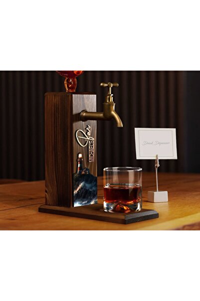 Bk Gift Kişiye Özel Kabartma İsimli Manzara Tasarımlı Musluklu Ahşap Viski St...