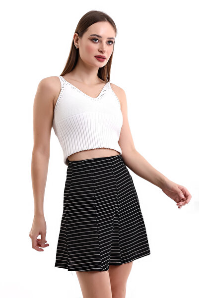 Cotton Mood 200713174 Knitted Crepe Patterned Segmented Short Skirt Black White Transversal Line
