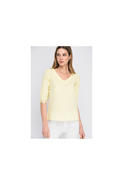 Cotton Mood 8129314 V-Neck Back Tulle Lace-Up Sleeveless Guipure Blouse Yellow