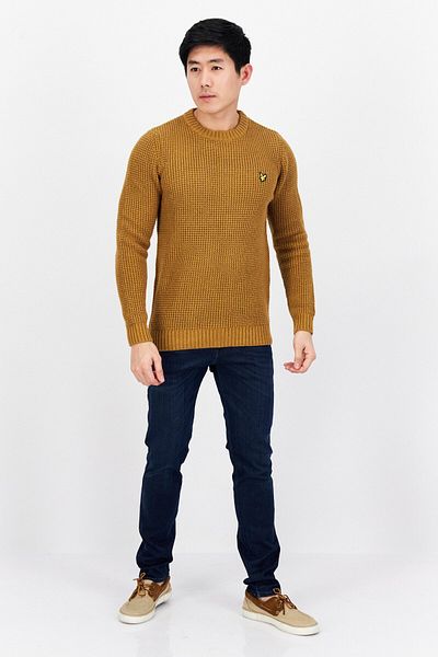 Lyle & Scott Men Crew Neck Crochet Sweaters, Brown