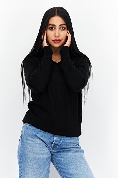 Lyle & Scott Women V-Neck Embroidered Logo Sweaters, Black