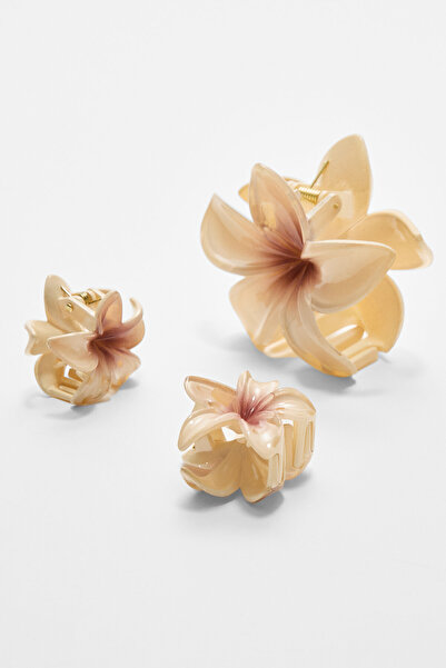 Stradivarius Set of 3 floral hair clips
