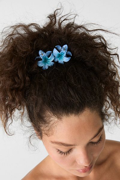 Stradivarius Set of 3 floral hair clips