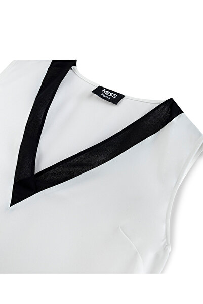 MISS IPEKYOL Μπλούζα με λαιμόκοψη σε χρώμα V