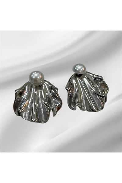 Store Stylish Steel Earrings Suitable for Daily Use