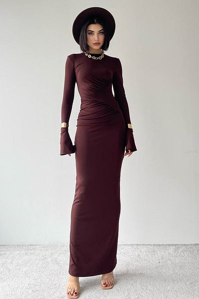 barış sülün lovebox Maxi Brown φόρεμα με εύκαμπτο ύφασμα Sandy - Gather Detailed 330