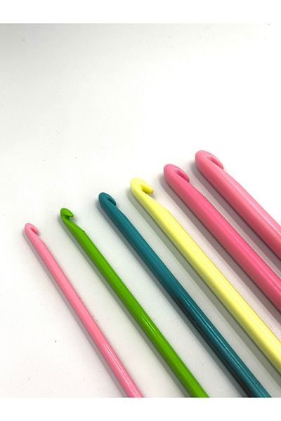 Kartopu Plastic Knitting Crochet Set 6 Pcs Different Number 4.0, 5.0, 6.0, 8.0, 9.0, 10mm Length 15cm