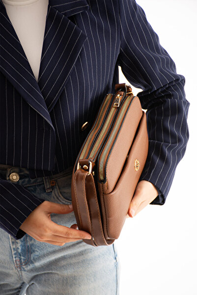 Morpelikan Γυναικεία τσάντα ώμου με ρυθμιζόμενο λουράκι χιαστί 4 θέσεων και μεταλλικό φερμουάρ, ματ ταμπά