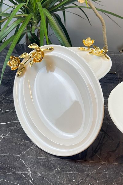 MAY HOME Set of 2 Porcelain Oval Appetizer Salad Plates with Turquoise Metal Legs