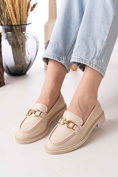 MIENCA Kadın Loafer Altın Rengi Tokalı Bej Hafif Şık Günlük Ayakkabı