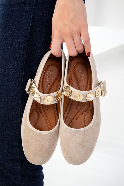 SOHO Damen-Ballerinas aus beigem Wildleder 20200