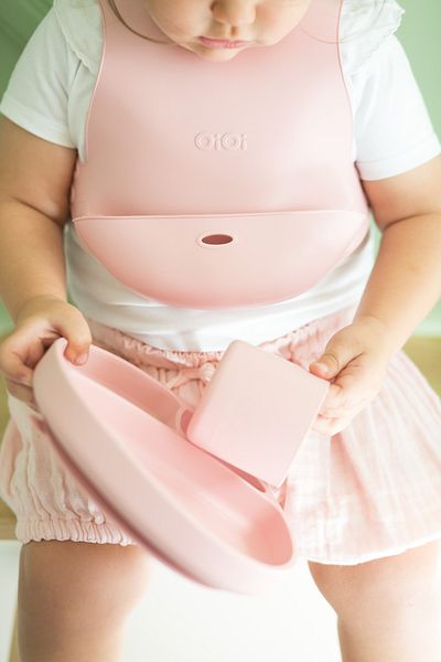 OiOi Silicone Bib - Pinky Pink