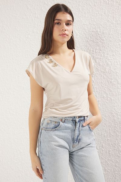 Trendyol Collection Λεπτομερής πλεκτή μπλούζα με πέτρινο λαιμόκοψη - TWOSS25BZ00035