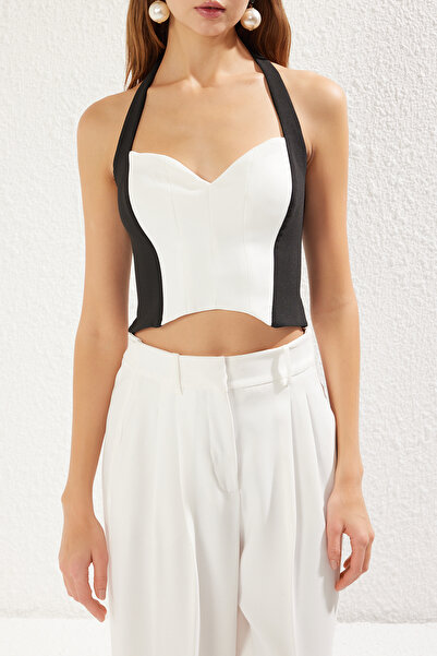 Trendyol Collection Fekete-fehér színes blokk szőtt mellszobor TPRSS25BS00001