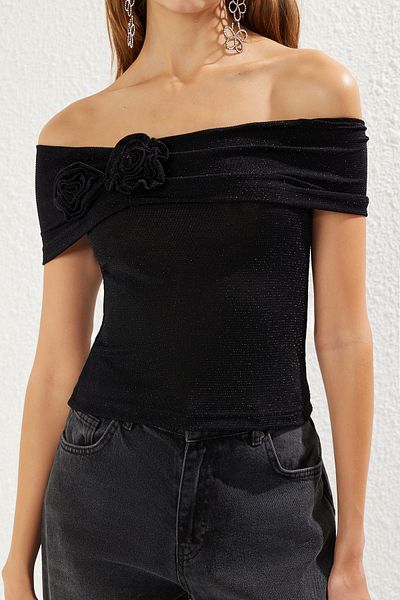 Trendyol Collection Μαύρο τριαντάφυλλο Λεπτομερής γκλίτερ πλεκτή μπλούζα TPRSS25BZ00011