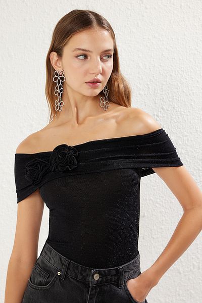 Trendyol Collection Μαύρο τριαντάφυλλο Λεπτομερής γκλίτερ πλεκτή μπλούζα TPRSS25BZ00011