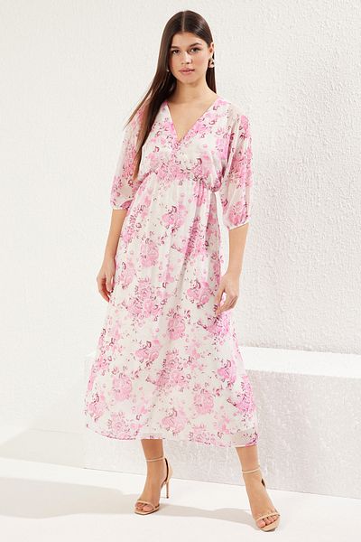 Trendyol Collection Ροζ αφηρημένη φούστα με στάμπα που ανοίγει στη μέση Maxi σιφόν υφαντό φόρεμα TWOSS24EL00611