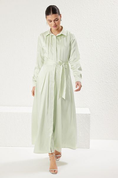 Trendyol Modest Mintfarbenes, ungefüttertes, gerades, gewebtes Satin-Hijab-Kleid TCTSS25EB00017