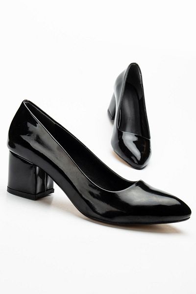 Dilimler Ayakkabı Black Patent Leather Women's Low Heeled Shoes - Chunky Heel