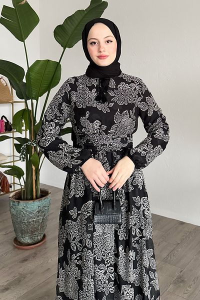 InStyle Μαύρο φόρεμα σιφόν με λεπτομέρεια στη μέση