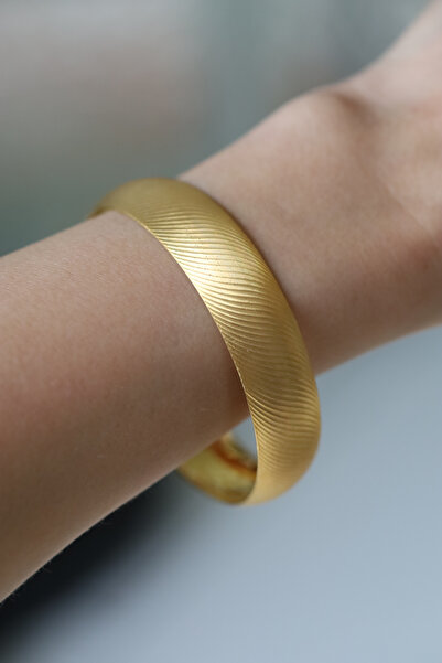 Yenigün Kuyumculuk 8 Ayar Altın Mat Setinalı Şarnelli Bilezik