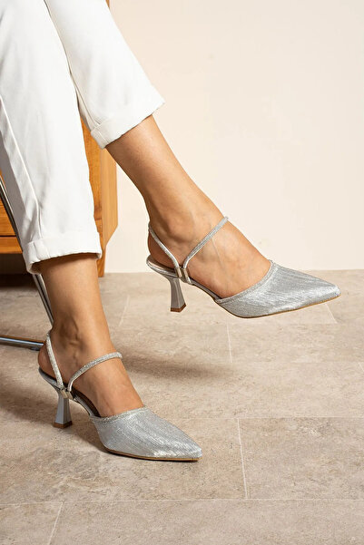 Cochines Women's Silver Double Banded Buckle Detailed Heeled Shoes