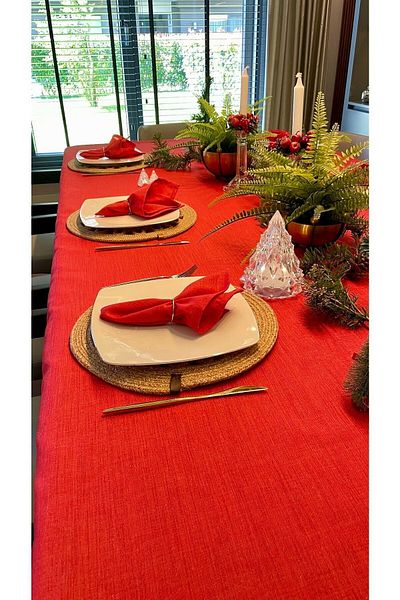 Decamor home Linen Textured Glitter Red Tablecloth Christmas Table