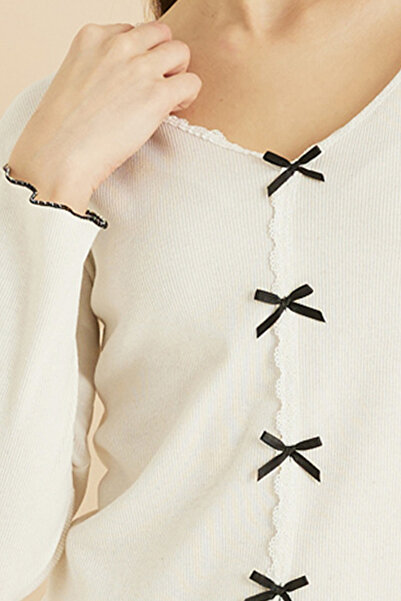 Siyah İnci ekru Dantelli Fiyonklu Fitilli Kaşkorse Örme Pijama Takım 7816